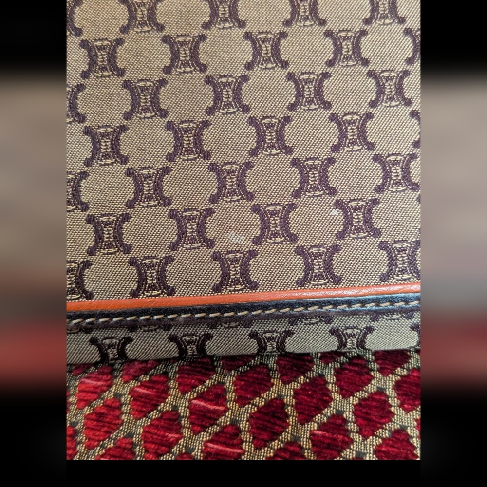 AUTHENTICATED Celìne Vintage Late 1990's - Early 2000's Continental Wallet - Picture 10 of 12